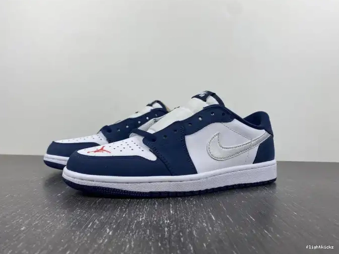 Navy Low Jordan Midnight CJ7891-400 1 SB 0502